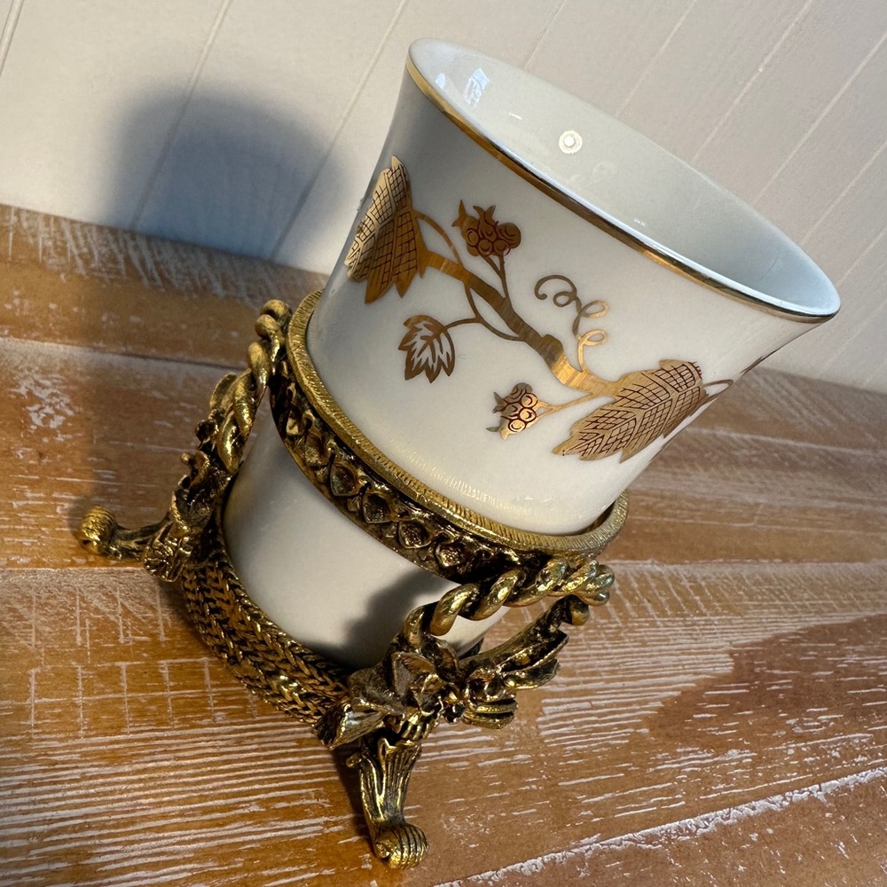 Vintage Stylebuilt Vanity Cup & Holder ⚜️ - Picture 3 of 10